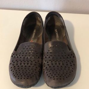 Merrell perforated flats size 7